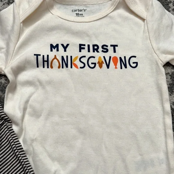 NWT Carters Set - Picture 2 of 4